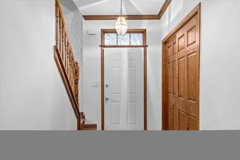 7N242 Whispering Trail St. Charles IL 60175
