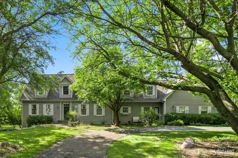 7N242 Whispering Trail St. Charles IL 60175