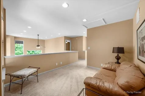 16820 West Serranda Drive Libertyville IL 60048