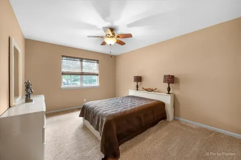 16820 West Serranda Drive Libertyville IL 60048