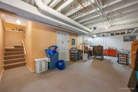 16820 West Serranda Drive Libertyville IL 60048