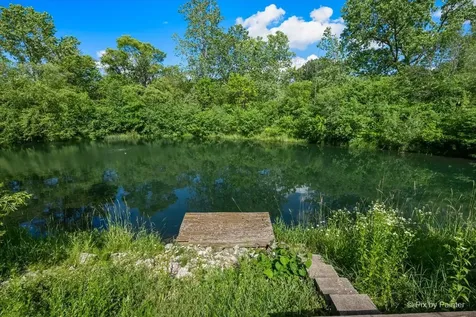16820 West Serranda Drive Libertyville IL 60048