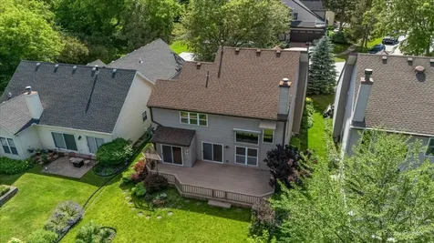 16820 West Serranda Drive Libertyville IL 60048