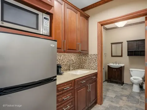 19229 Henry Drive Mokena IL 60448