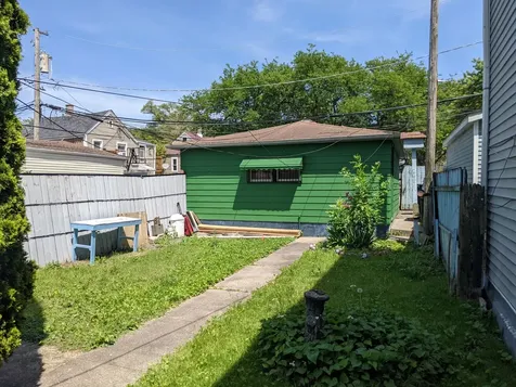 4925 South Justine Street Chicago IL 60609