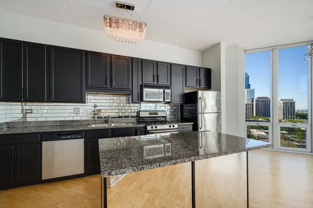 1600 South Indiana Avenue Chicago IL 60616