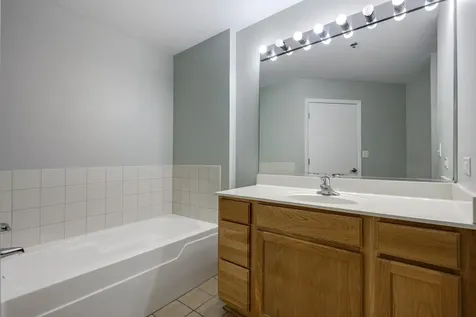 1600 South Indiana Avenue Chicago IL 60616