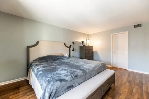 4123 West 98th Street Oak Lawn IL 60453