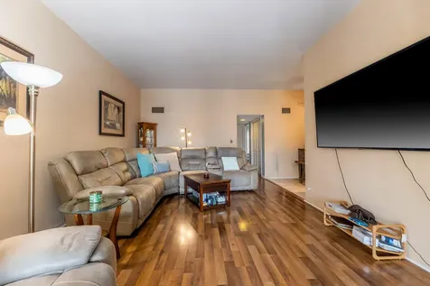 4123 West 98th Street Oak Lawn IL 60453