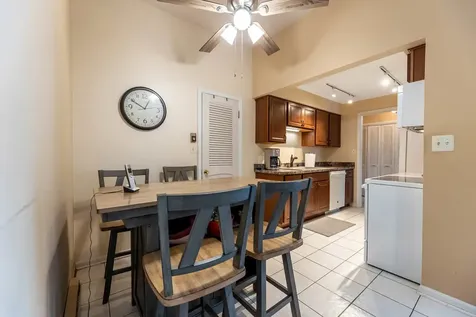4123 West 98th Street Oak Lawn IL 60453