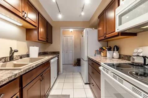 4123 West 98th Street Oak Lawn IL 60453