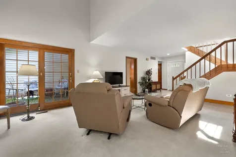 261 Sutton Court Bloomingdale IL 60108