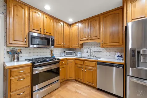261 Sutton Court Bloomingdale IL 60108