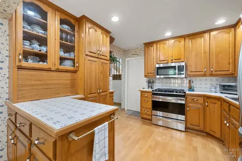 261 Sutton Court Bloomingdale IL 60108