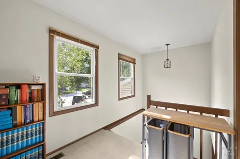 261 Sutton Court Bloomingdale IL 60108
