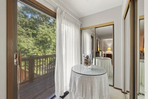 261 Sutton Court Bloomingdale IL 60108