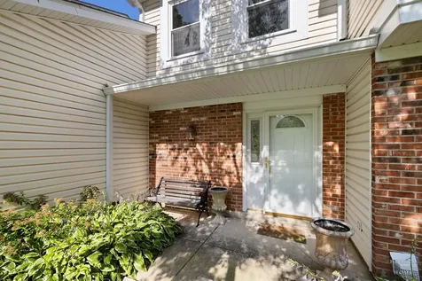 261 Sutton Court Bloomingdale IL 60108