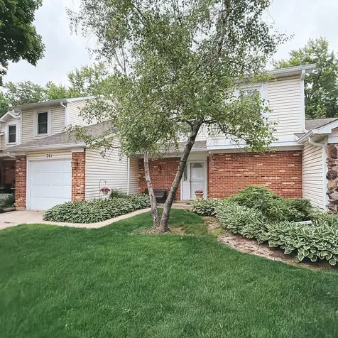 261 Sutton Court Bloomingdale IL 60108