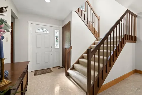261 Sutton Court Bloomingdale IL 60108