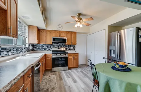 21 Wake Robin Court Woodridge IL 60517