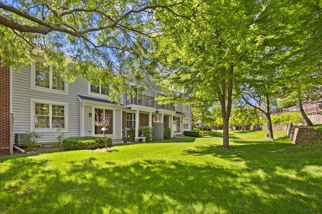 88 Fulbright Lane Schaumburg IL 60194