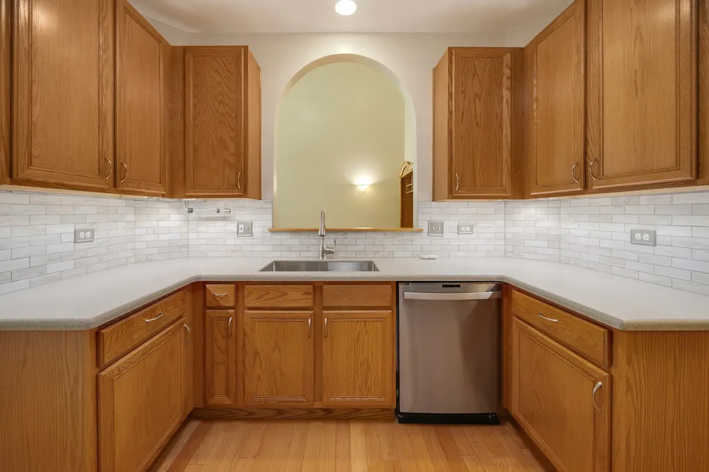 88 Fulbright Lane Schaumburg IL 60194