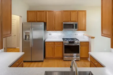 88 Fulbright Lane Schaumburg IL 60194
