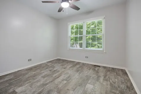 88 Fulbright Lane Schaumburg IL 60194