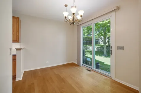 88 Fulbright Lane Schaumburg IL 60194