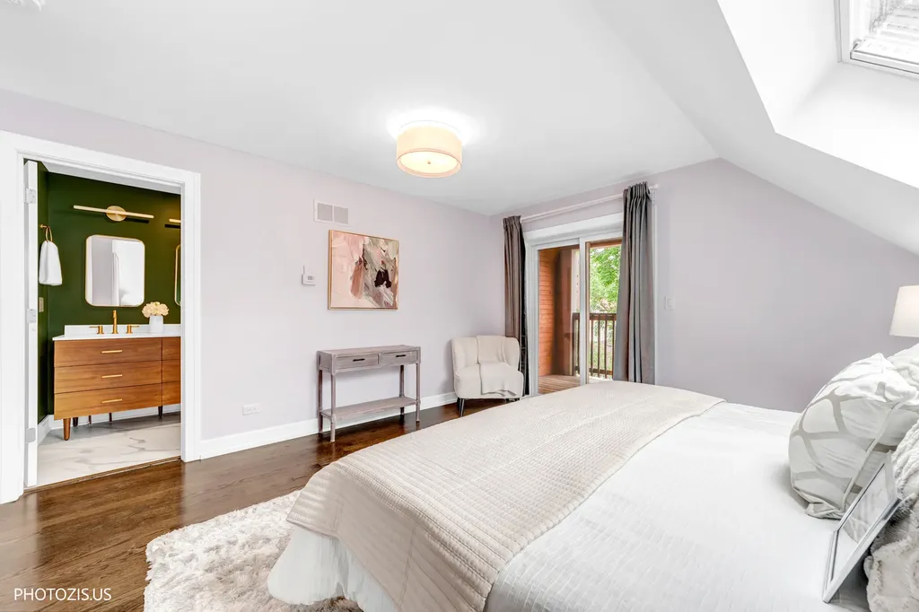 3123 West Cortland Street Chicago IL 60647