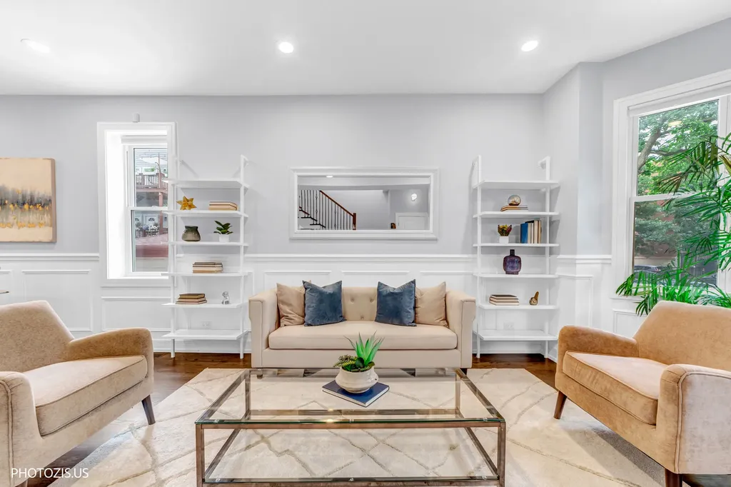 3123 West Cortland Street Chicago IL 60647