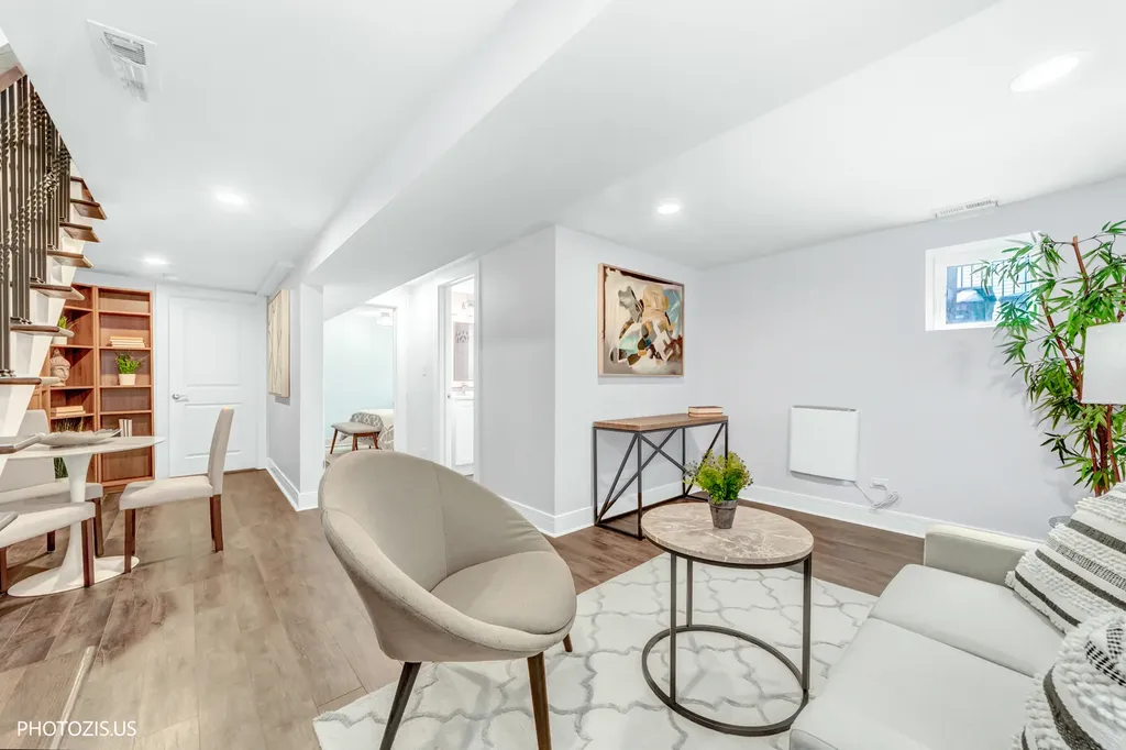 3123 West Cortland Street Chicago IL 60647