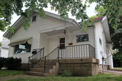 426 South Clinton Street Clinton IL 61727