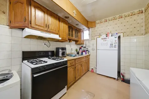 830 North Drake Avenue Chicago IL 60651