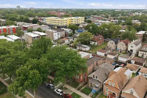 830 North Drake Avenue Chicago IL 60651