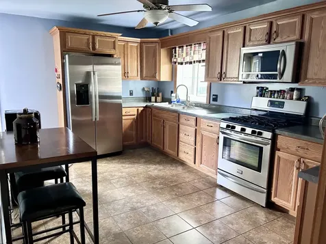 4 Geneske Court Streator IL 61364