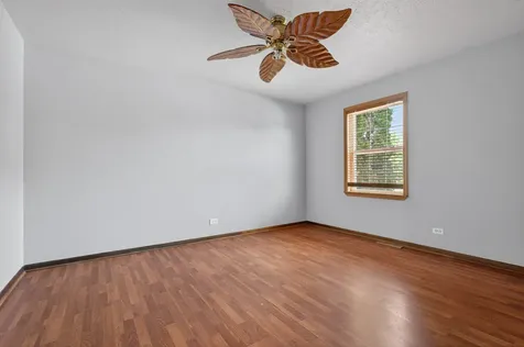 513 Pembroke Road SW Poplar Grove IL 61065