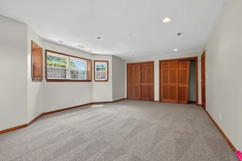 513 Pembroke Road SW Poplar Grove IL 61065