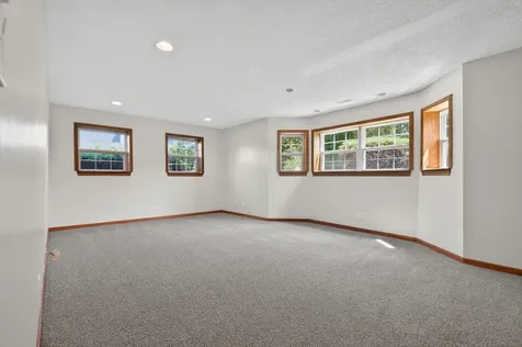 513 Pembroke Road SW Poplar Grove IL 61065