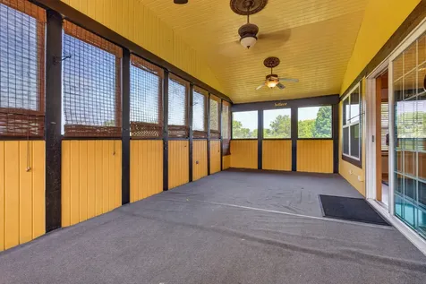 513 Pembroke Road SW Poplar Grove IL 61065