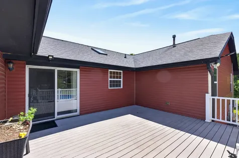 513 Pembroke Road SW Poplar Grove IL 61065