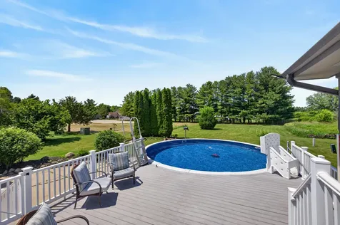 513 Pembroke Road SW Poplar Grove IL 61065