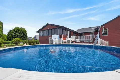 513 Pembroke Road SW Poplar Grove IL 61065