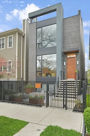3012 North Hoyne Avenue Chicago IL 60618