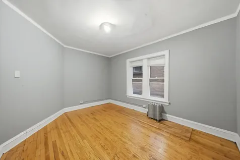 7537 South Phillips Avenue Chicago IL 60649