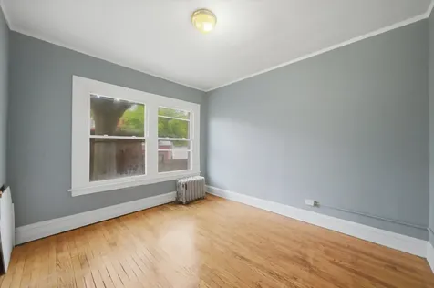 7537 South Phillips Avenue Chicago IL 60649