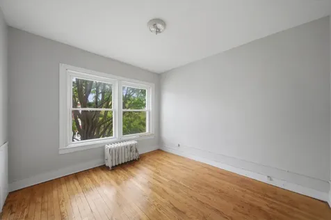 7537 South Phillips Avenue Chicago IL 60649