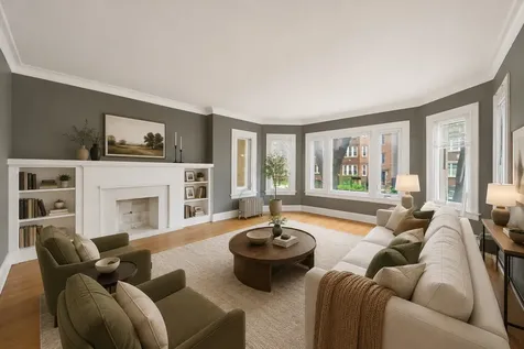 7537 South Phillips Avenue Chicago IL 60649