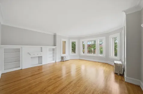 7537 South Phillips Avenue Chicago IL 60649