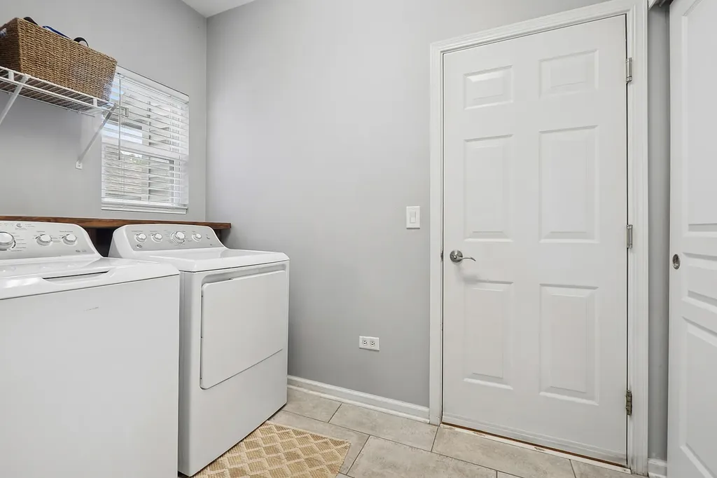 151 Holly Street Bolingbrook IL 60490